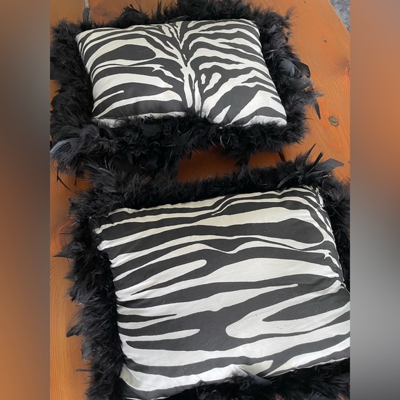 Pair Of Throw Pillows - Black & White Zebra Strip Pattern Black Feather Trim - Picture 2 of 7